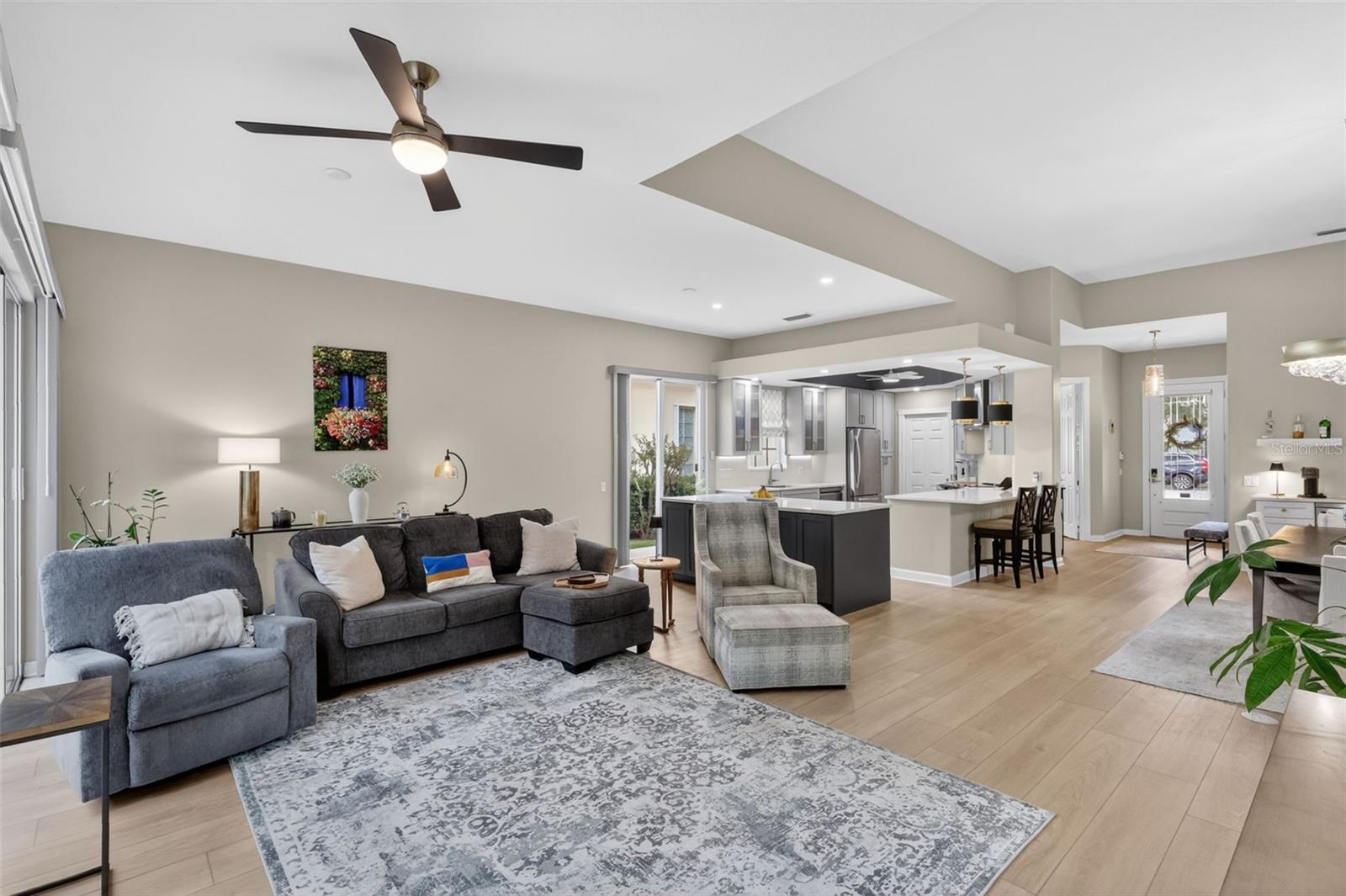 VILLAGEWALK - Residential