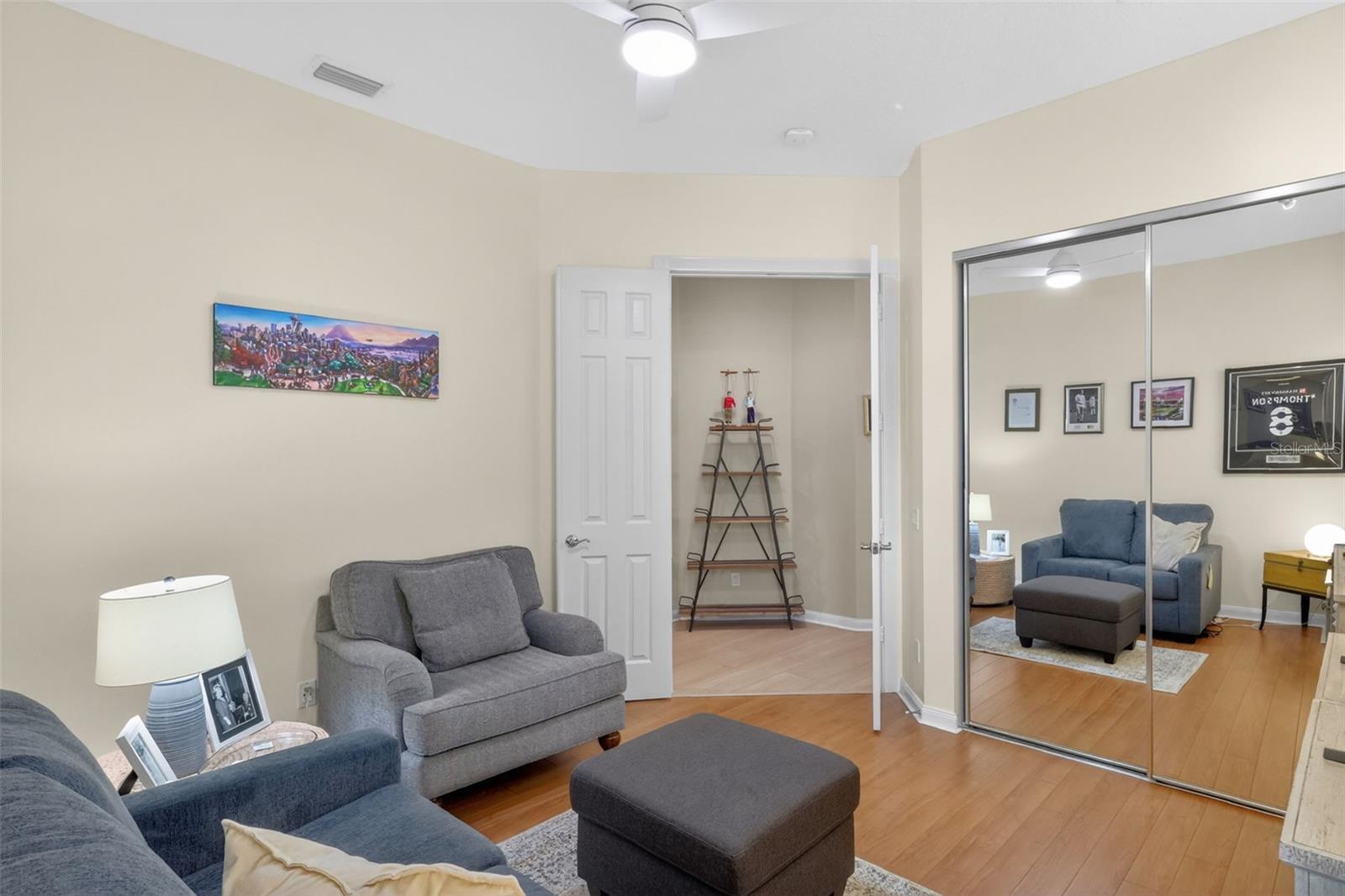 VILLAGEWALK - Residential