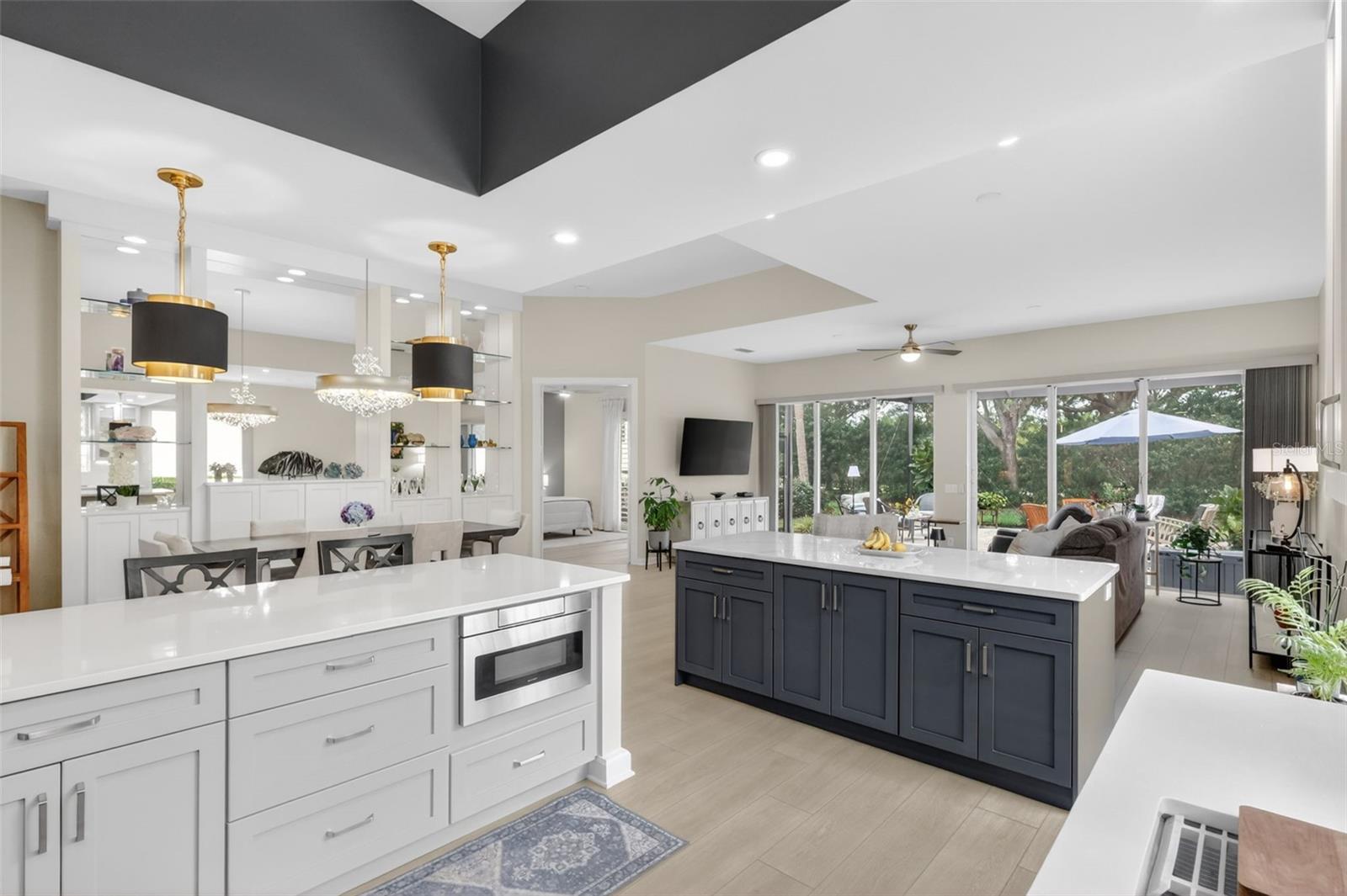 VILLAGEWALK - Residential