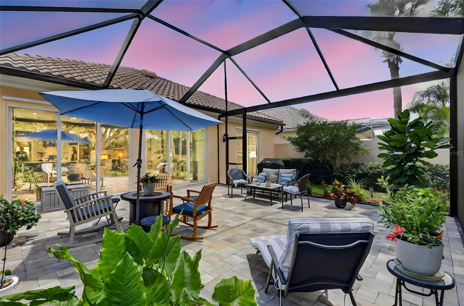 VILLAGEWALK - Residential