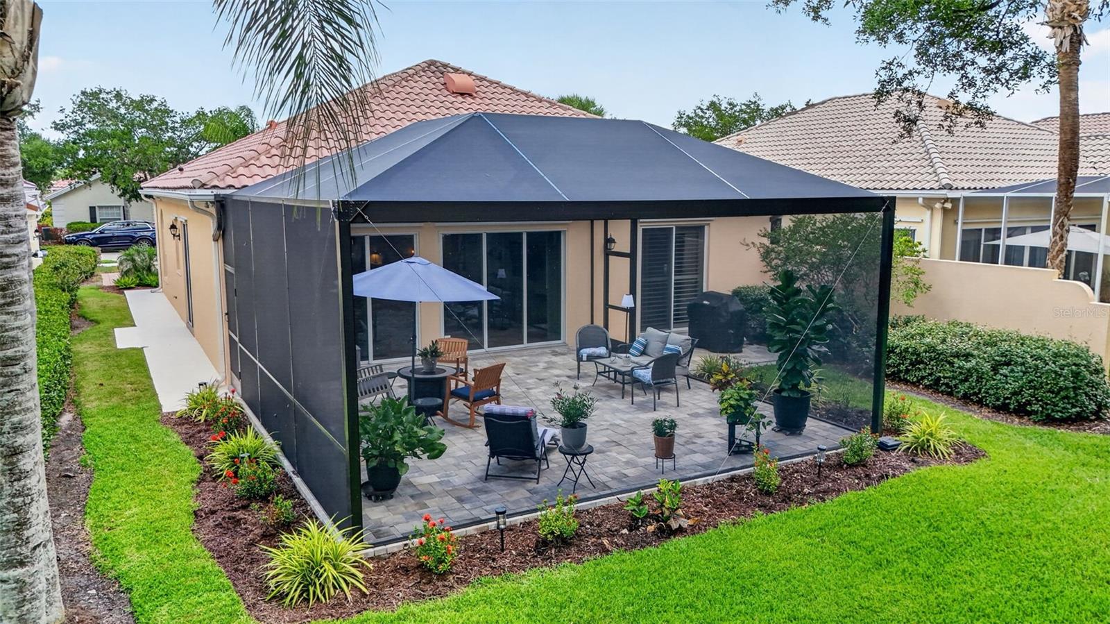 VILLAGEWALK - Residential