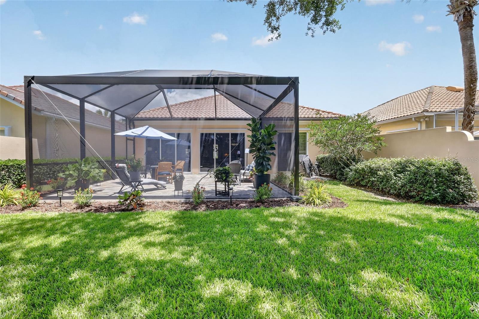 VILLAGEWALK - Residential