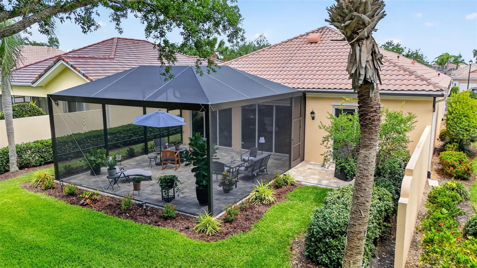 VILLAGEWALK - Residential