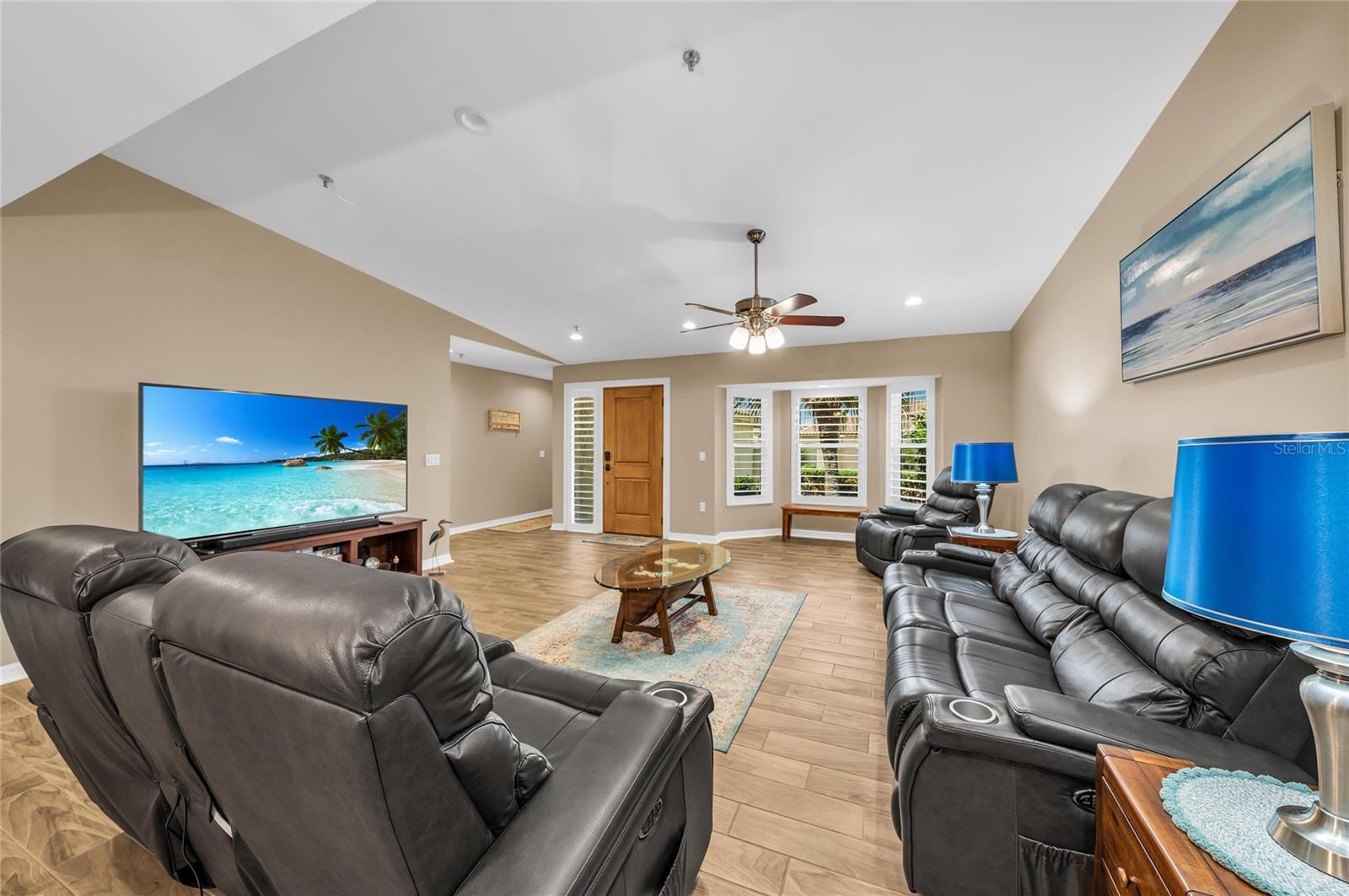 HARBOUR OAKS 2 - Residential