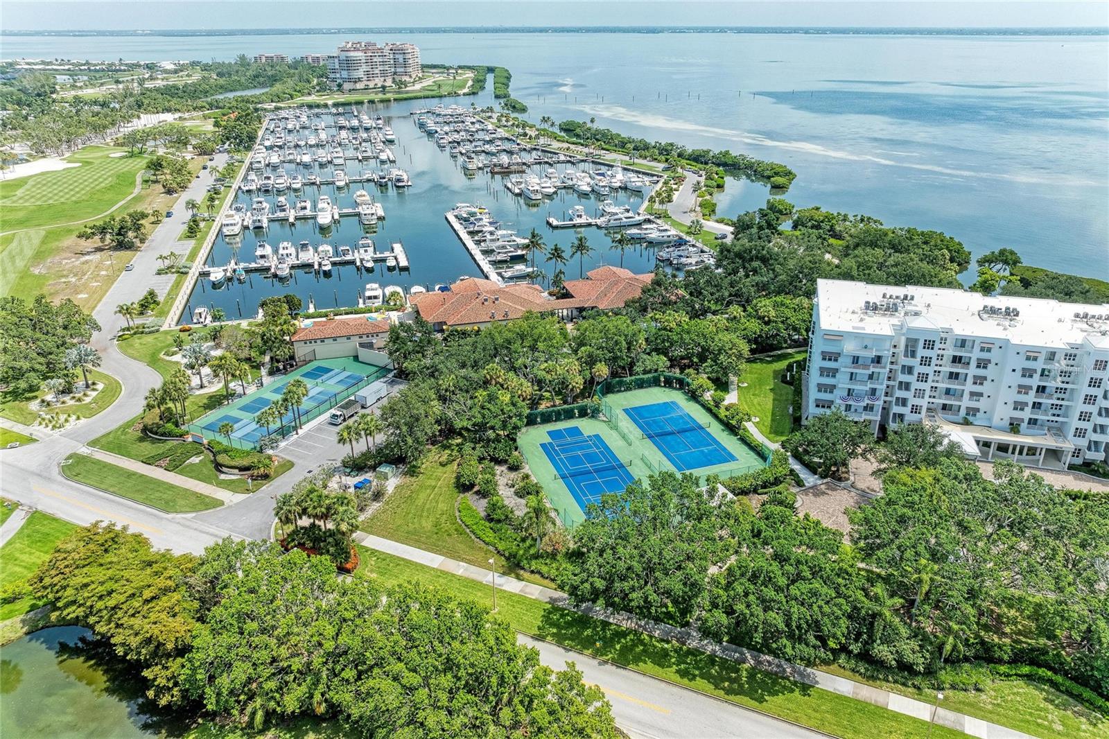 HARBOUR OAKS 2 - Residential