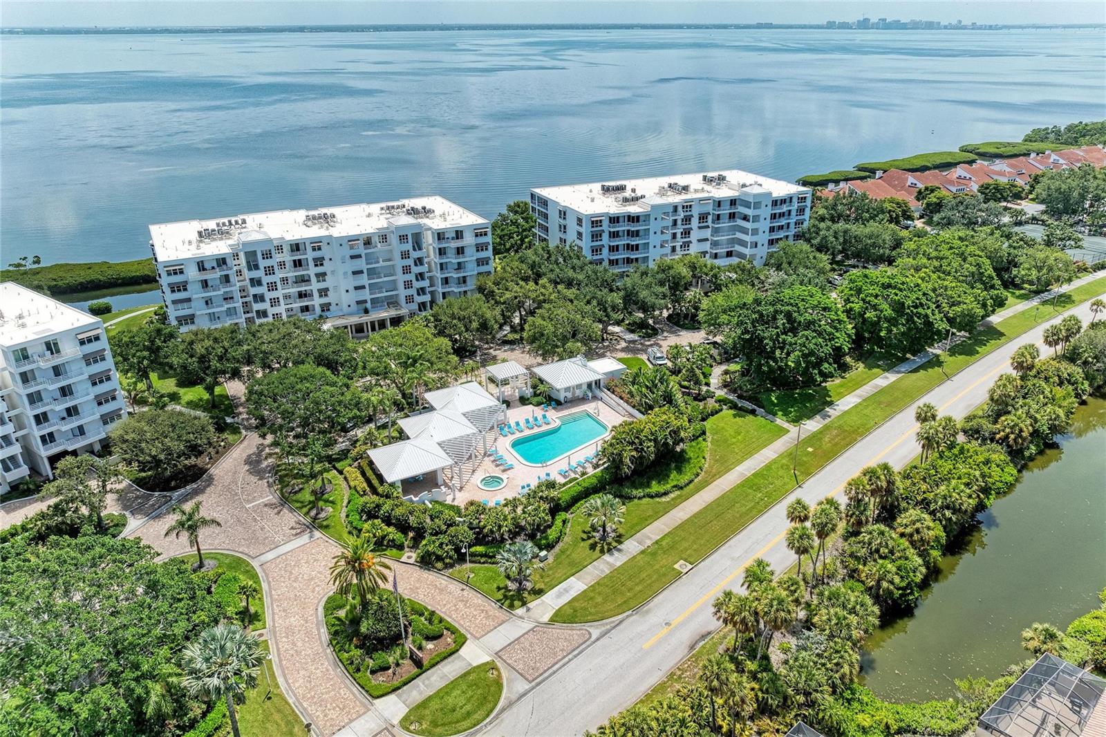 HARBOUR OAKS 2 - Residential