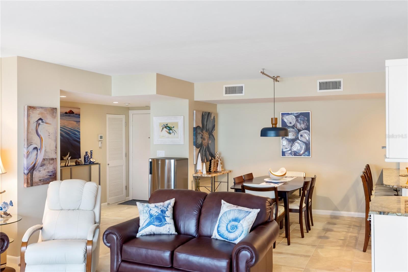 LIDO BEACH CLUB - Residential
