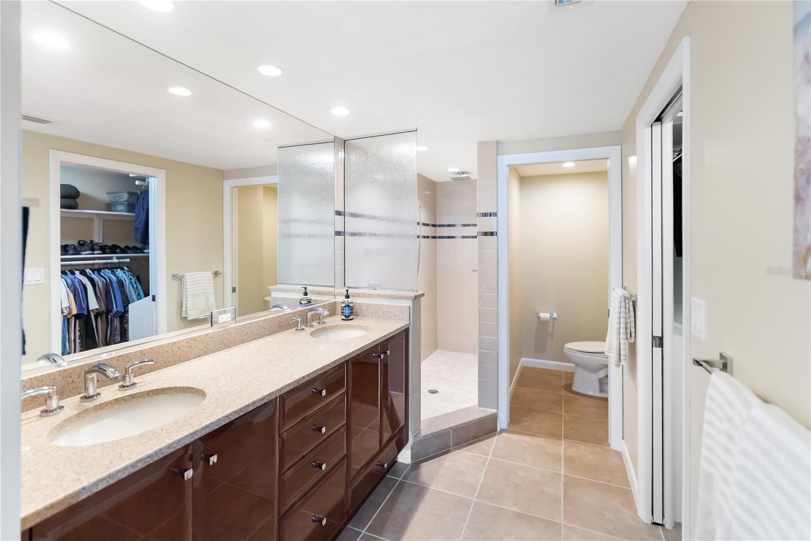 LIDO BEACH CLUB - Residential