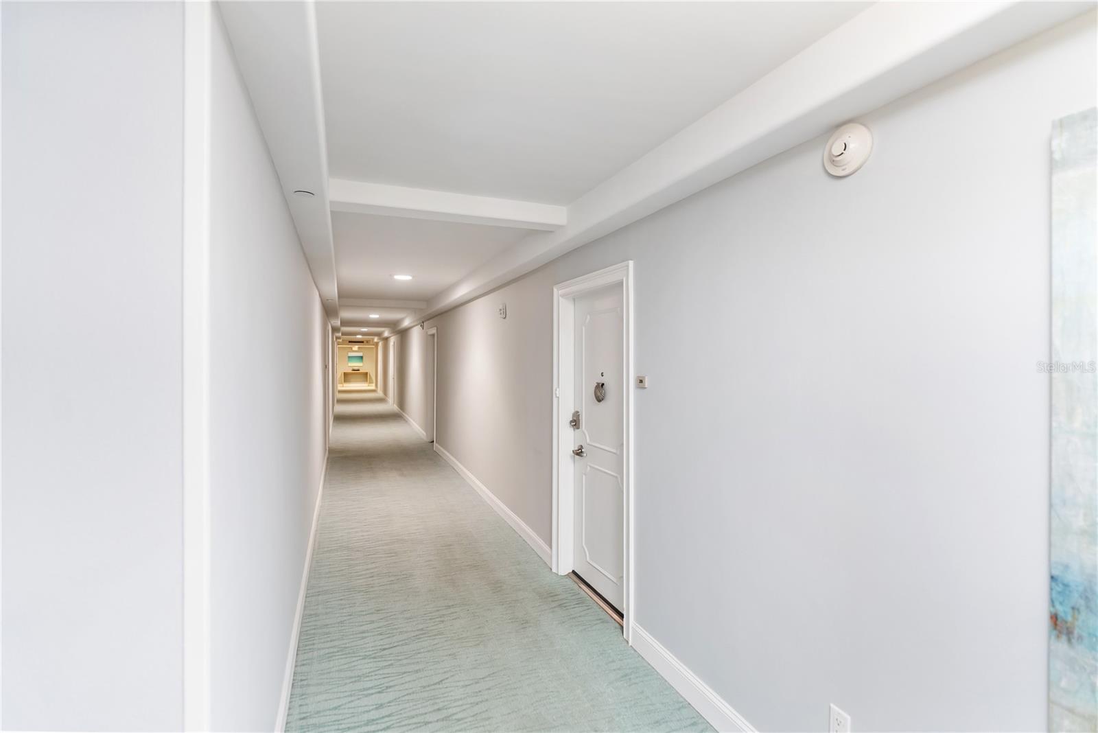 LIDO BEACH CLUB - Residential