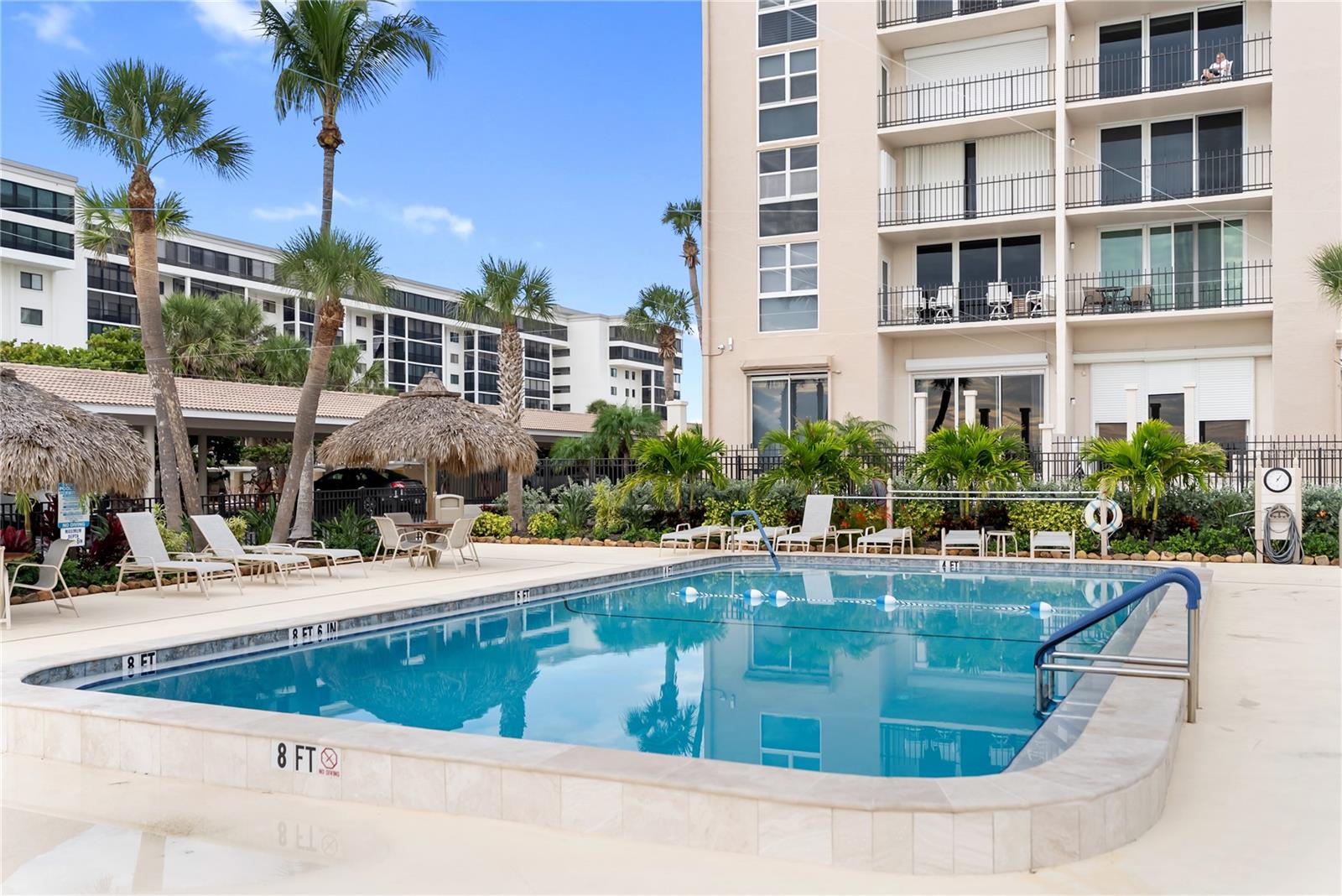 LIDO BEACH CLUB - Residential