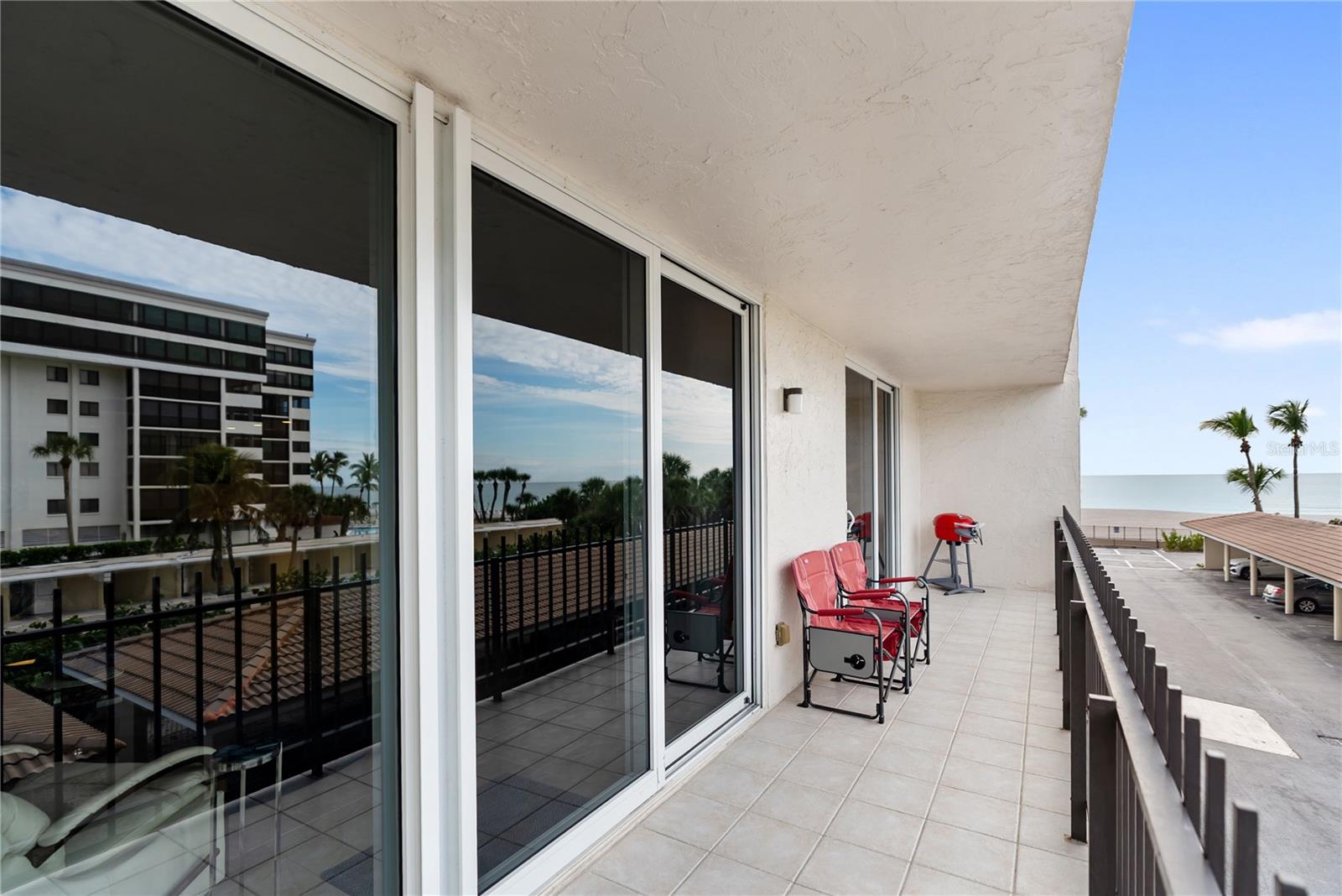 LIDO BEACH CLUB - Residential