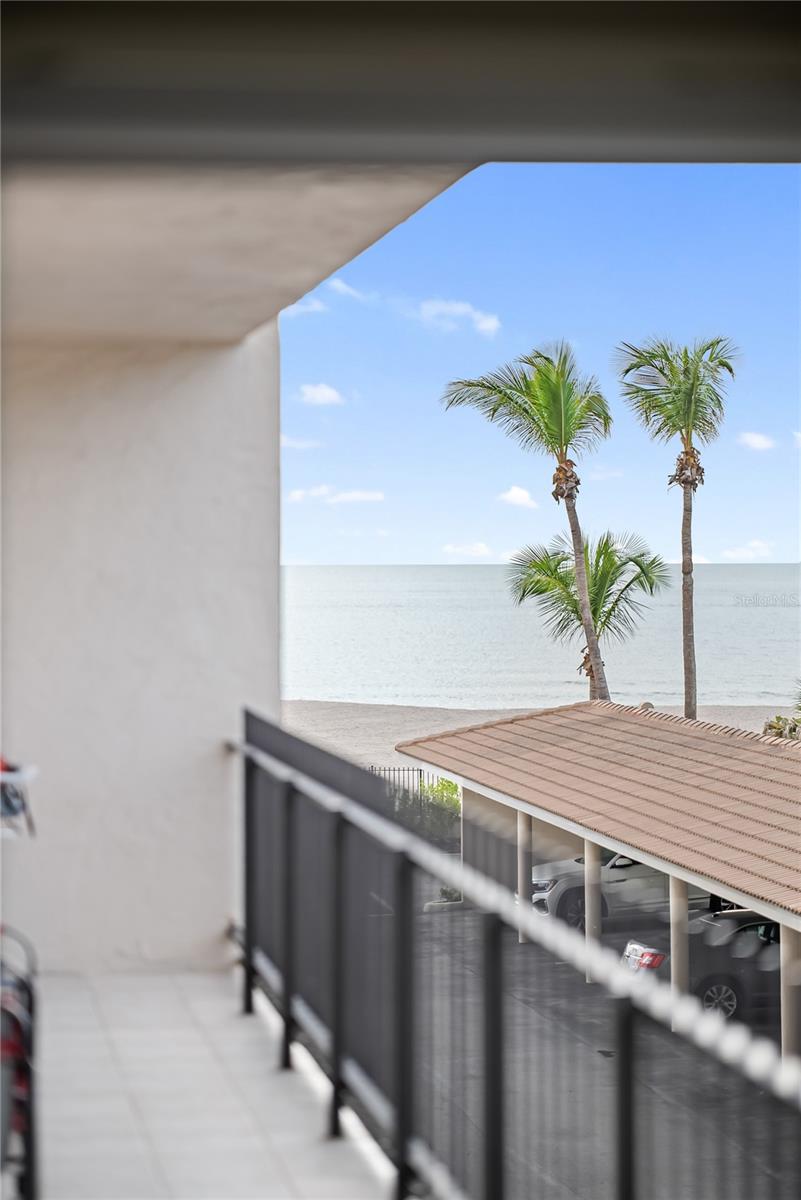 LIDO BEACH CLUB - Residential