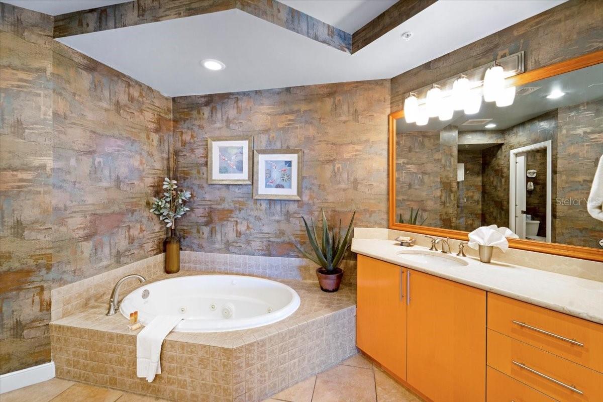 OCEAN VISTAS CONDO - Residential