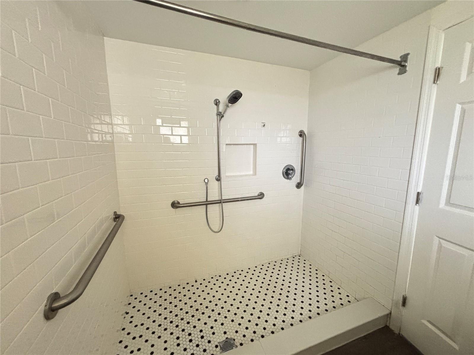 BAY CREST PARK UNIT 14 - Residential