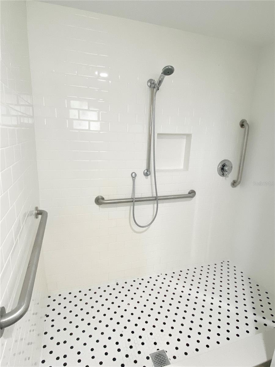 BAY CREST PARK UNIT 14 - Residential