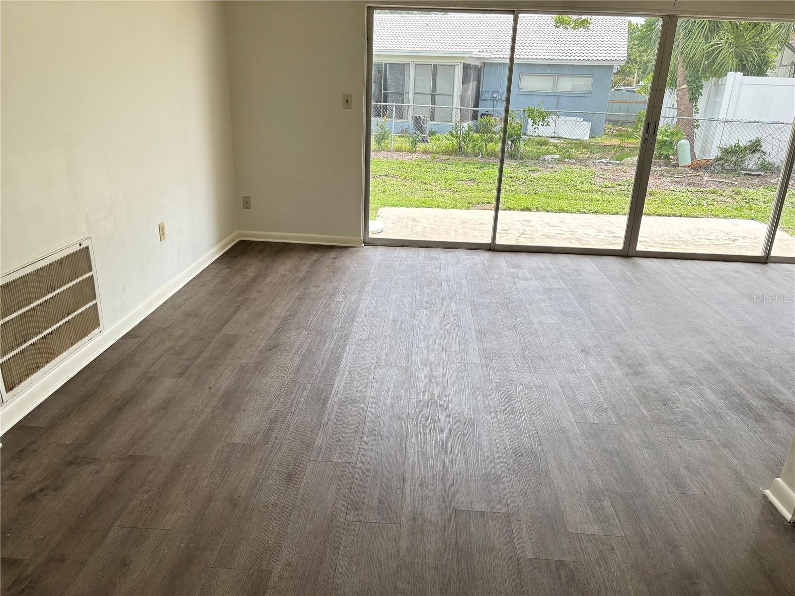 BAY CREST PARK UNIT 14 - Residential