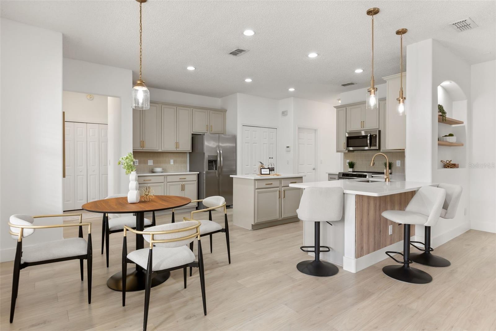 TIVOLI WOODS VILLAGE C 51 84 - Residential