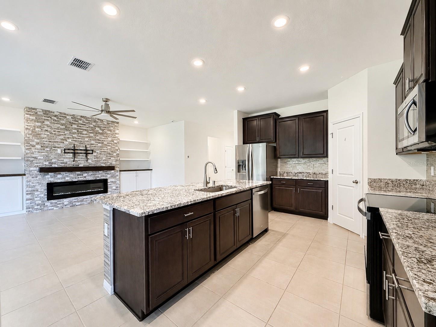 CEDARBROOK - Residential Lease