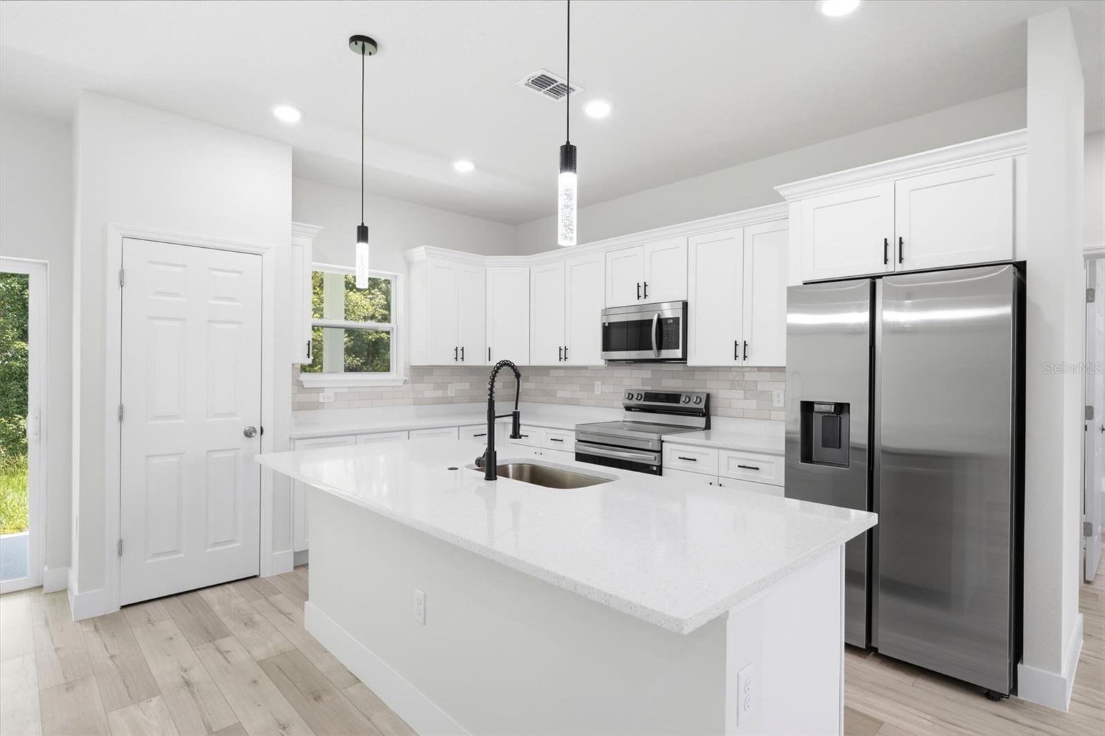CITRUS SPGS UNIT 04 - Residential