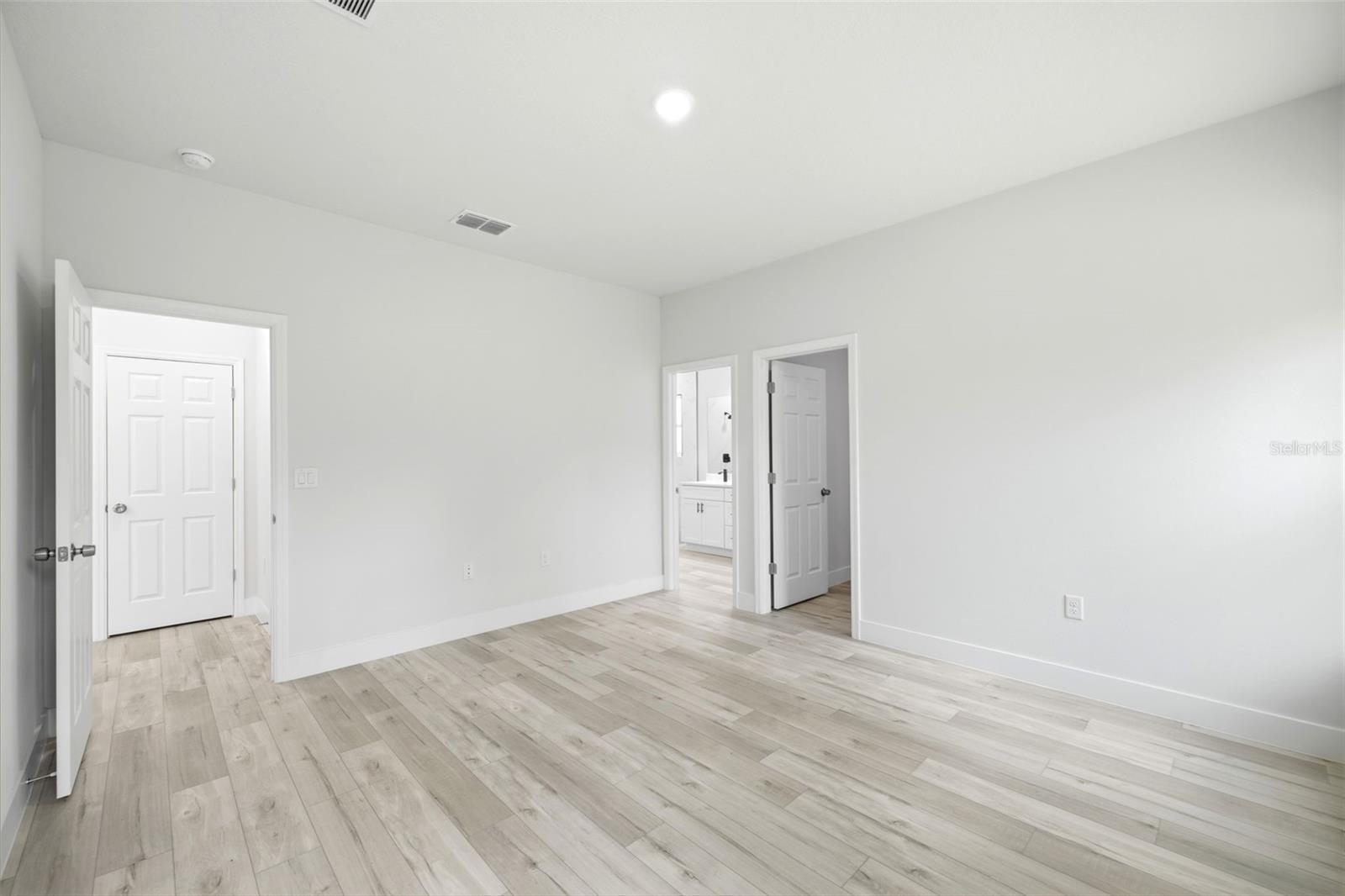 CITRUS SPGS UNIT 04 - Residential
