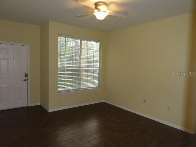 CRESCENT PLACE AT LAKE LOTUS CONDO - Residential Lease