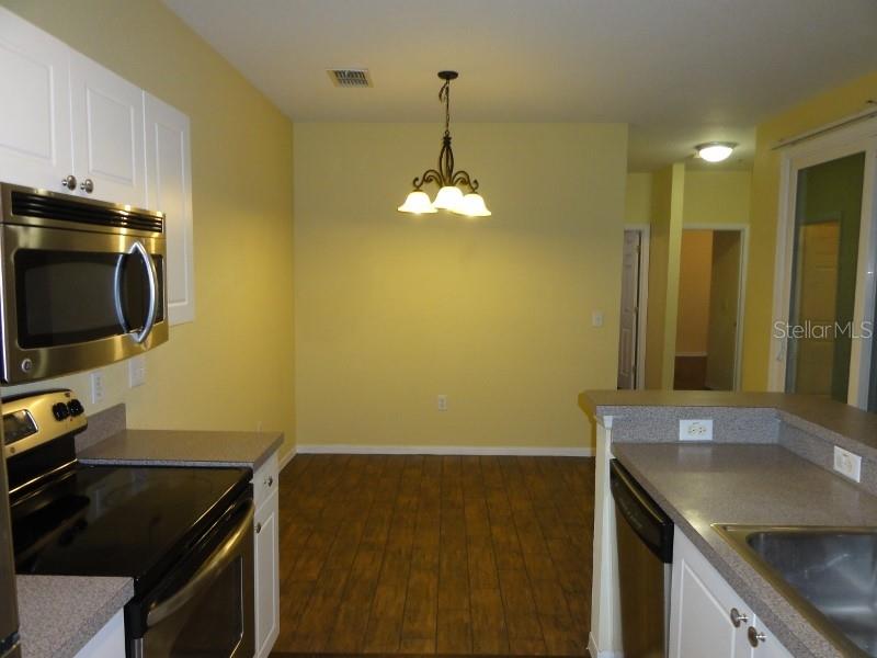 CRESCENT PLACE AT LAKE LOTUS CONDO - Residential Lease