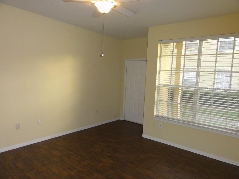 CRESCENT PLACE AT LAKE LOTUS CONDO - Residential Lease