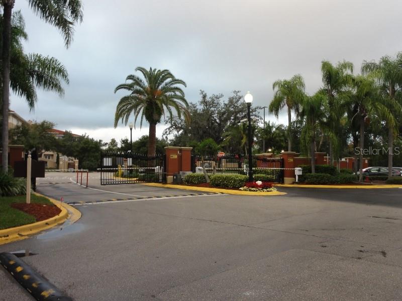 CRESCENT PLACE AT LAKE LOTUS CONDO - Residential Lease