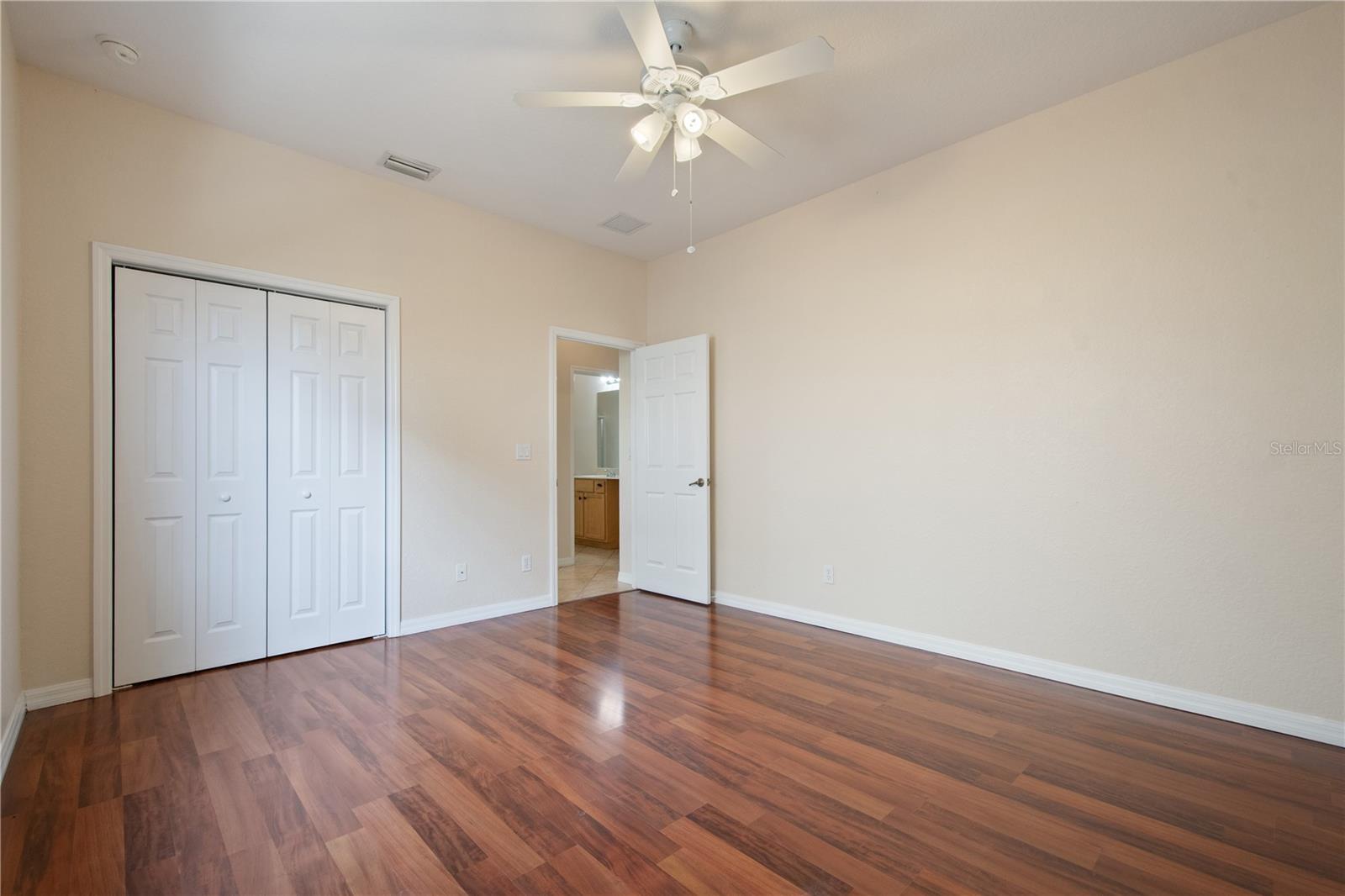 PALISADES PH 02D LT 270 PB 52 PG 21-23 - Residential