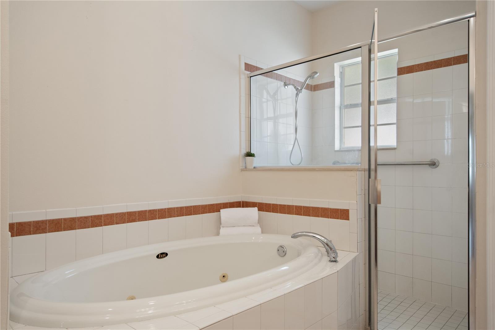 PALISADES PH 02D LT 270 PB 52 PG 21-23 - Residential