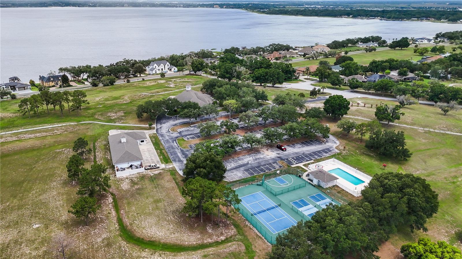 PALISADES PH 02D LT 270 PB 52 PG 21-23 - Residential