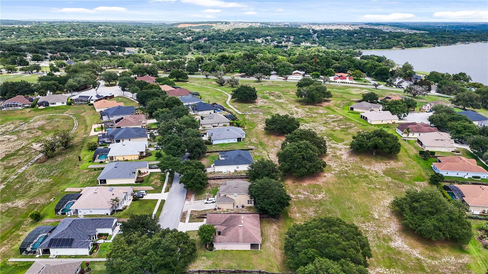 PALISADES PH 02D LT 270 PB 52 PG 21-23 - Residential