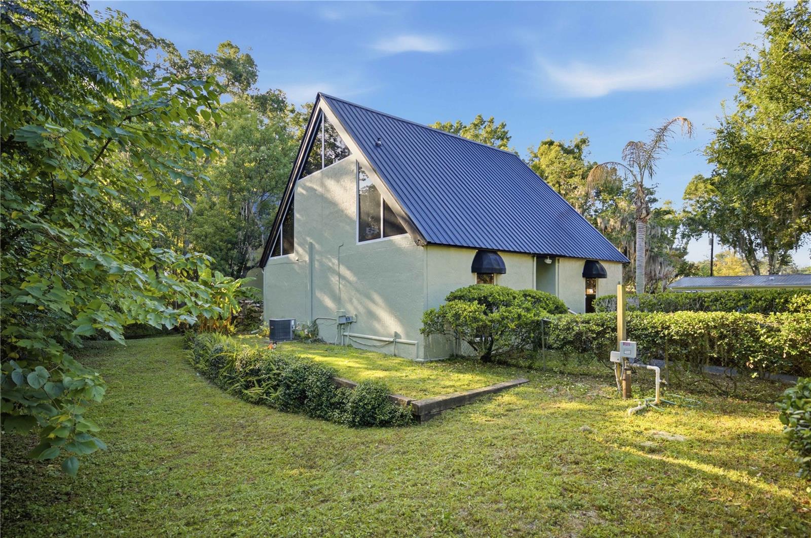 ORANGE VIEW - Commercial Sale