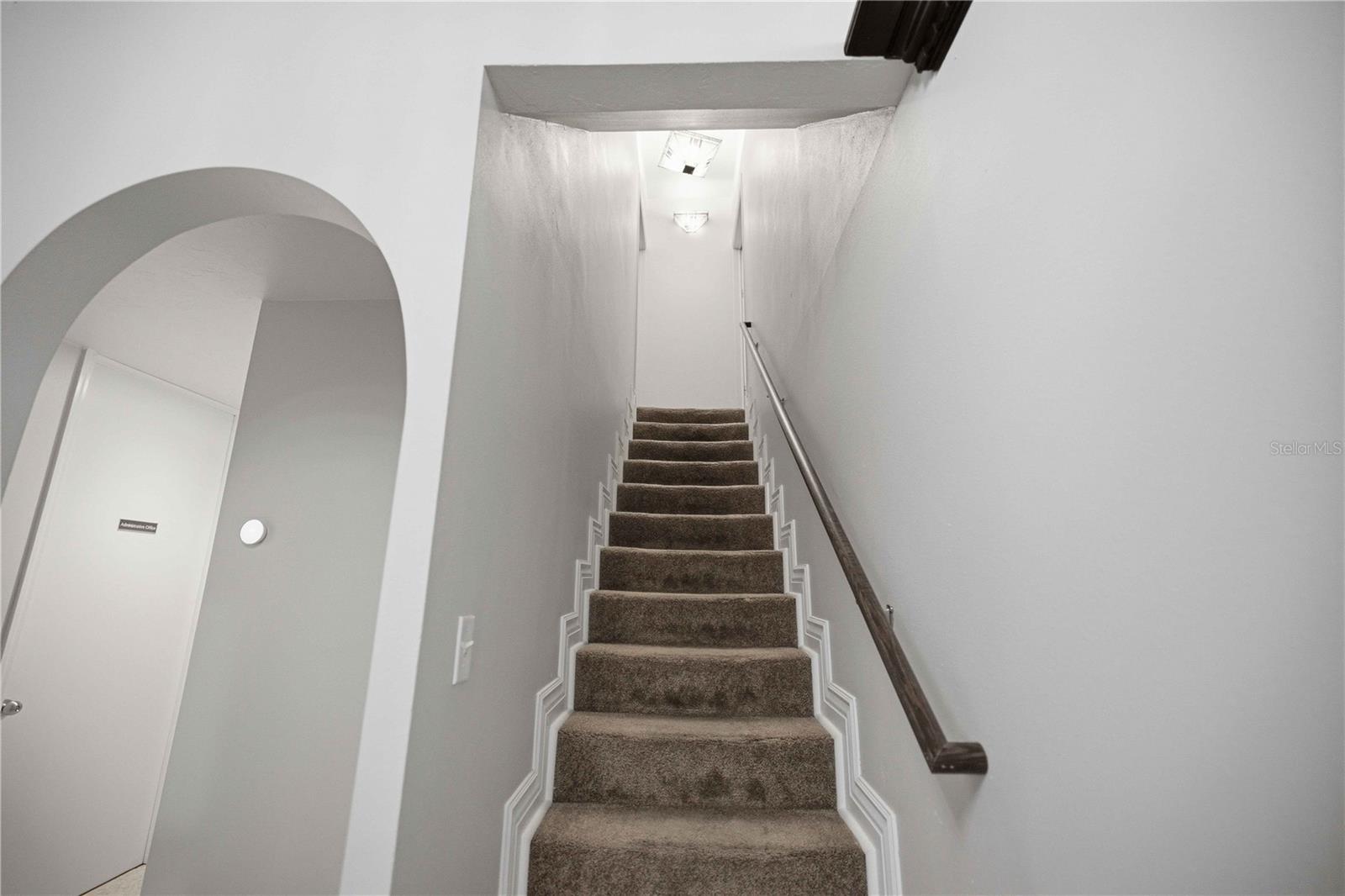 ORANGE VIEW - Commercial Sale