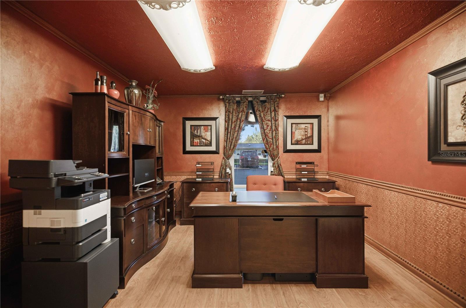 ORANGE VIEW - Commercial Sale