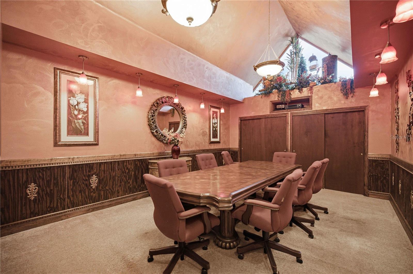 ORANGE VIEW - Commercial Sale