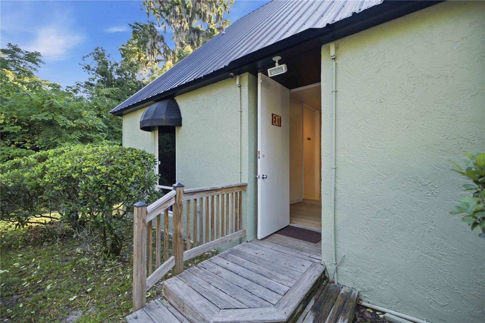 ORANGE VIEW - Commercial Sale