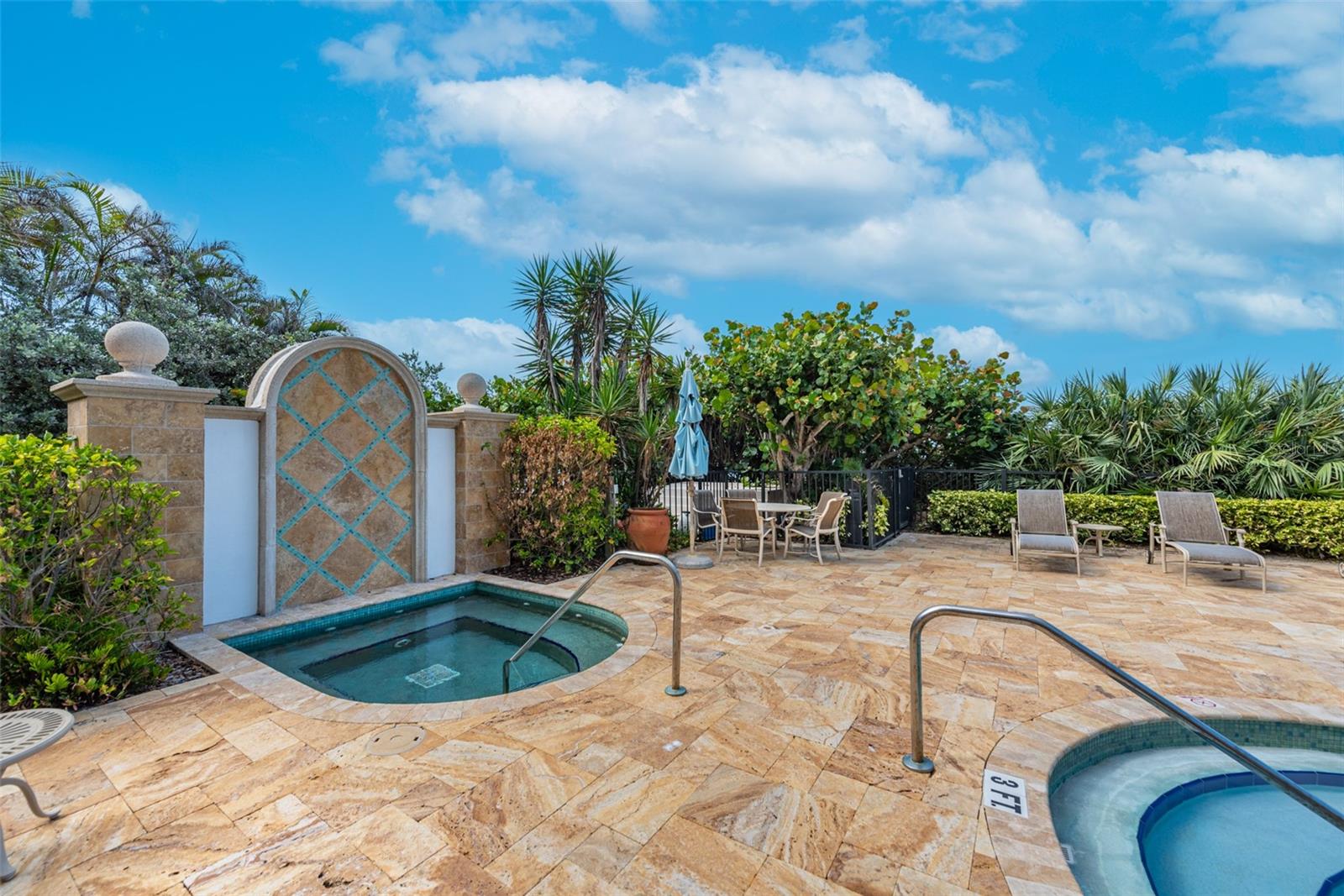 VIZCAYA AT REDINGTON BEACH CONDO - Residential