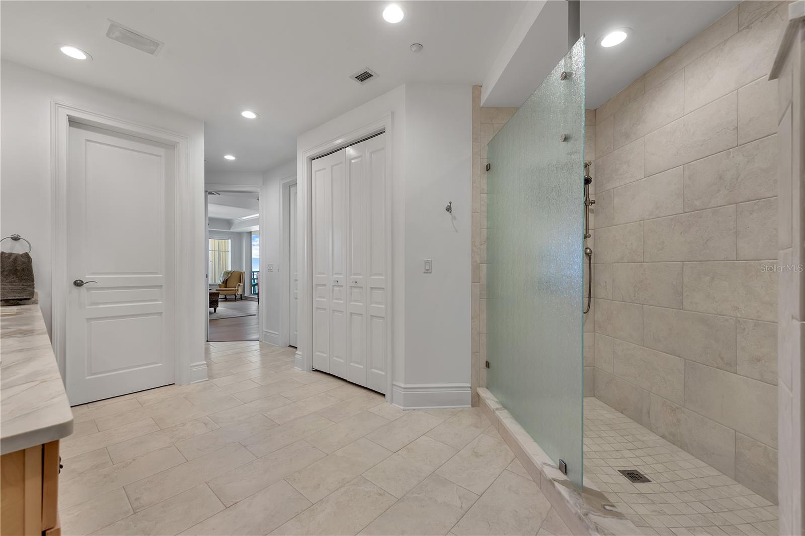 VIZCAYA AT REDINGTON BEACH CONDO - Residential