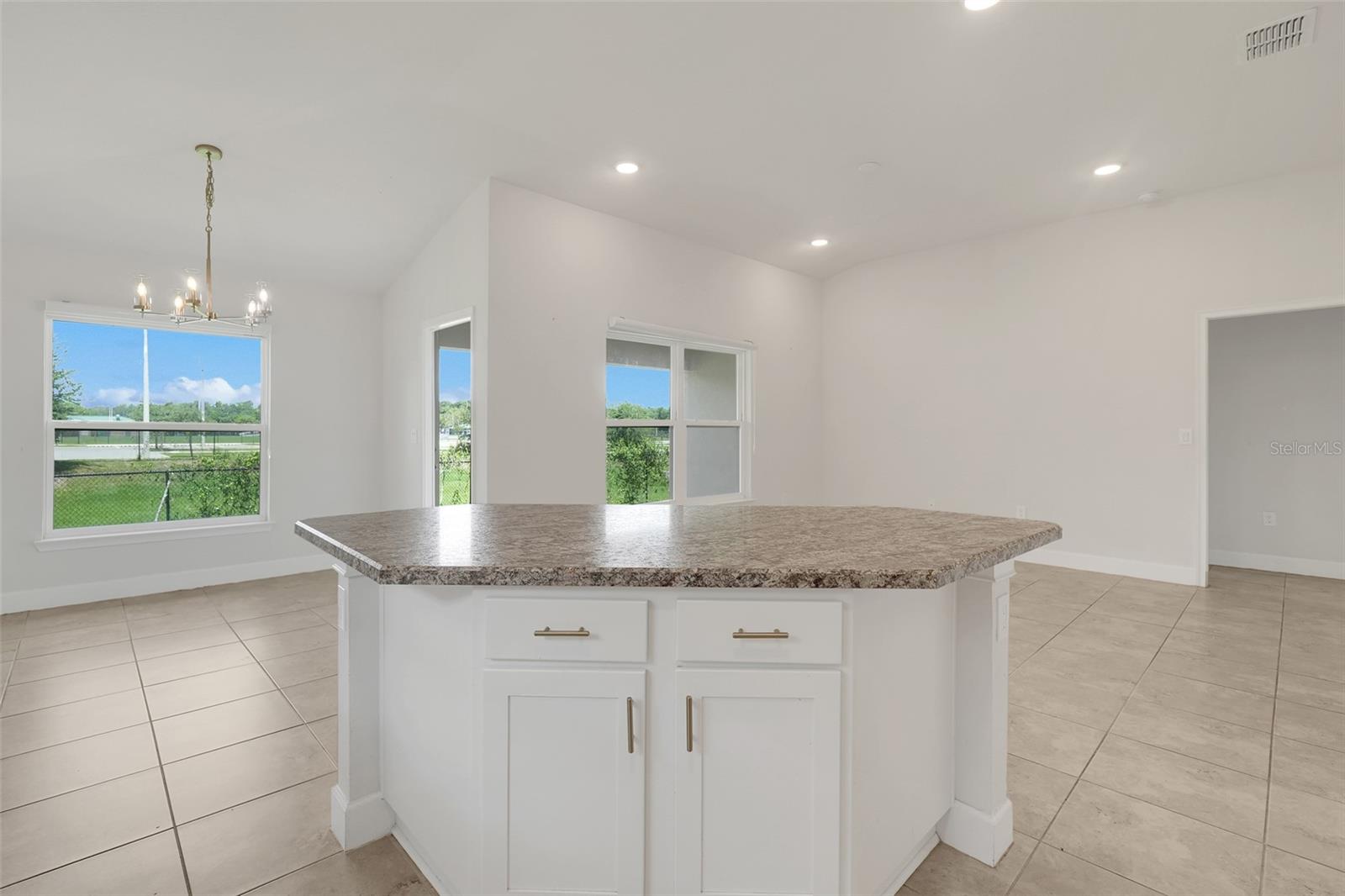 KRENSON BAY - Residential