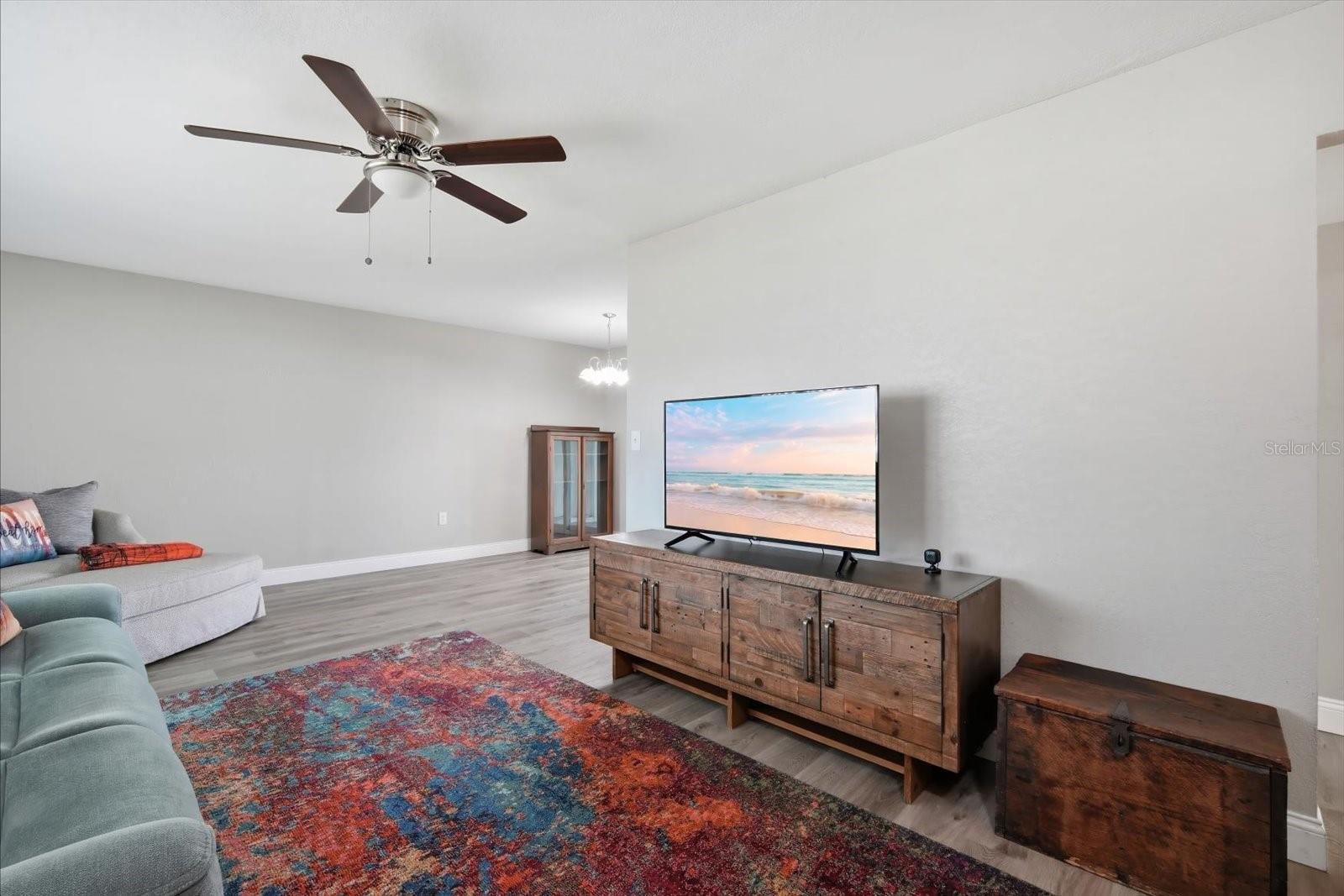 DEL WEBBS SUN CITY FLORIDA UN - Residential