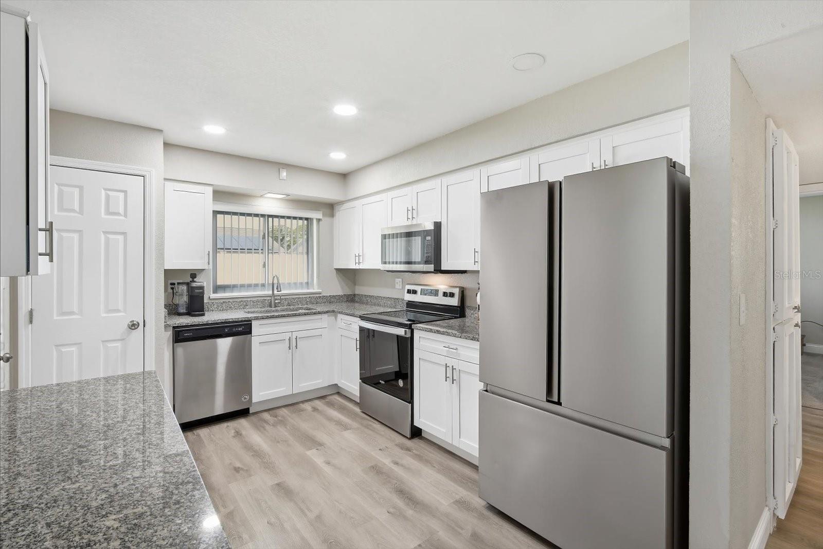 DEL WEBBS SUN CITY FLORIDA UN - Residential