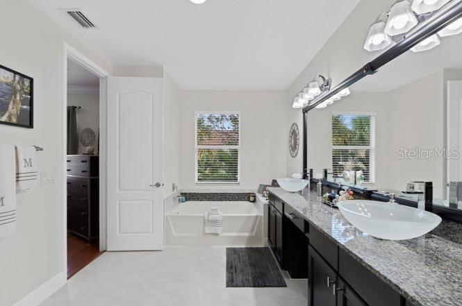 OAKTON PRESERVE - Residential