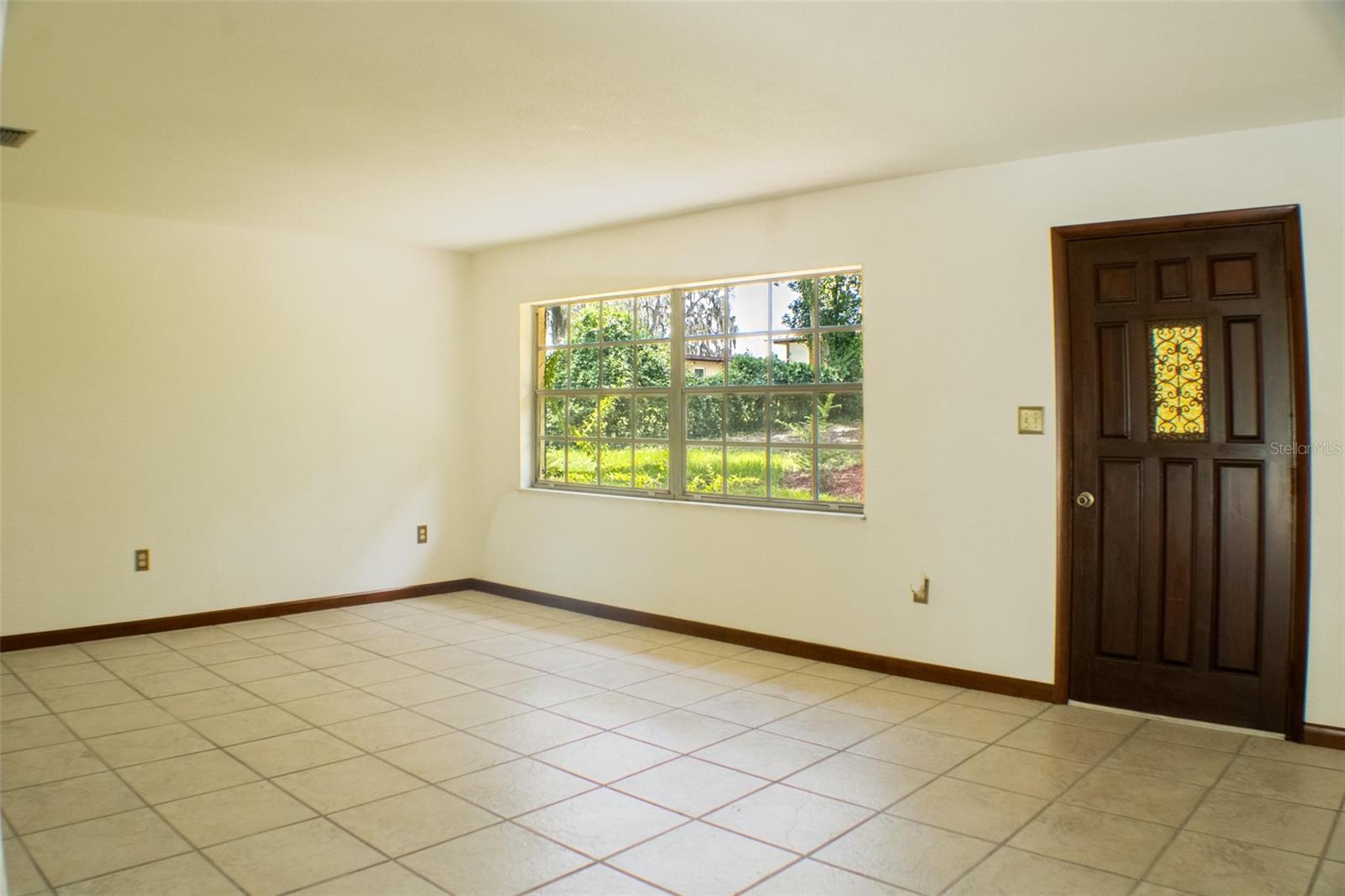TREVASKIS LT 21 BLK 30 ORANGE CITY - Residential