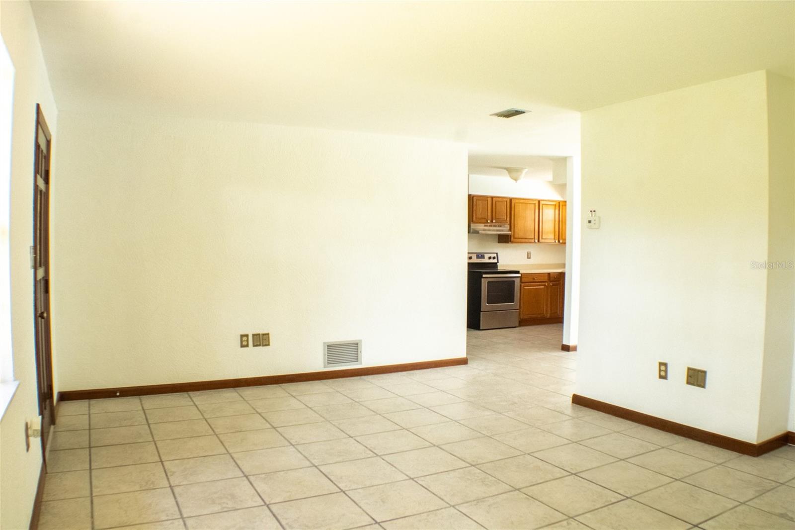 TREVASKIS LT 21 BLK 30 ORANGE CITY - Residential