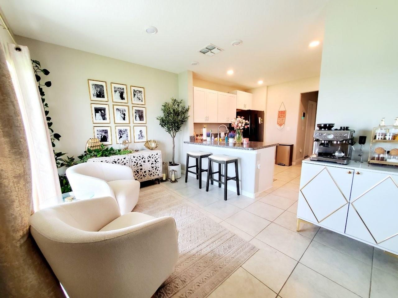 TOUCHSTONE PH 4 - Residential Lease