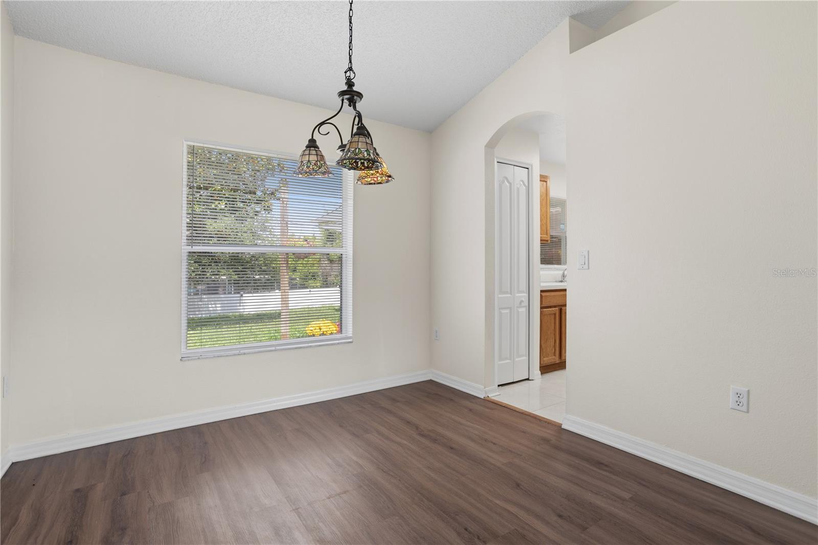DELTONA LAKES - Residential