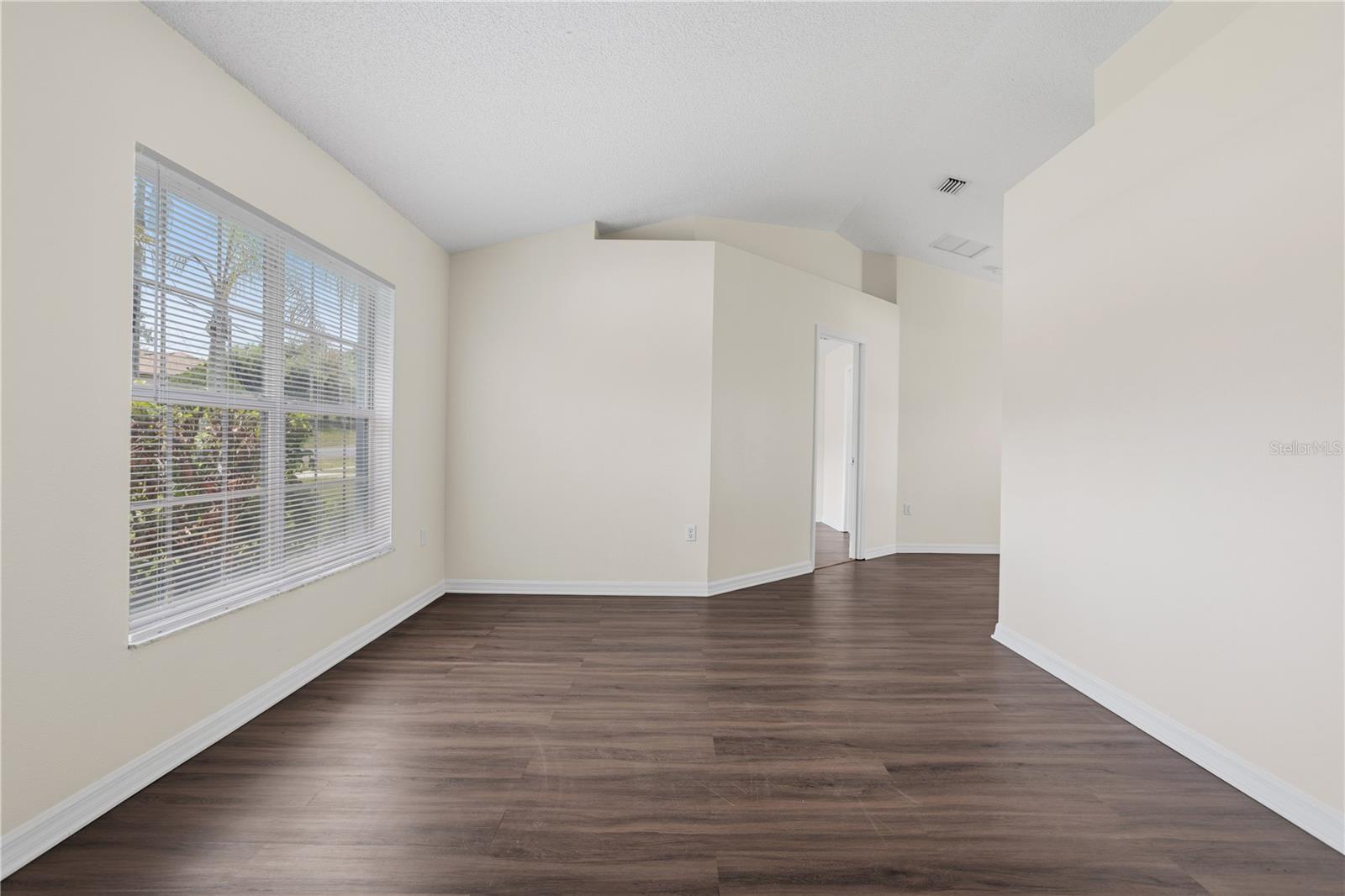DELTONA LAKES - Residential
