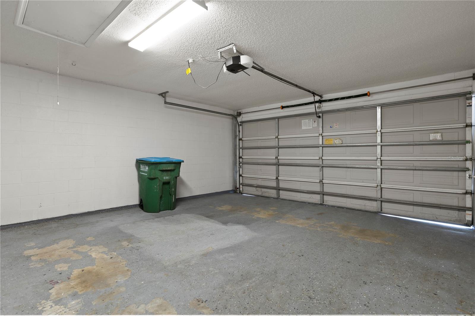DELTONA LAKES - Residential