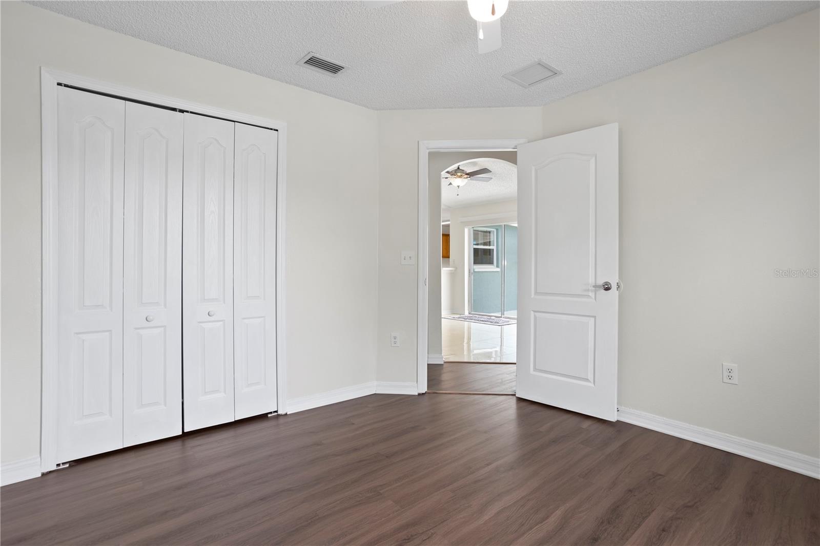 DELTONA LAKES - Residential